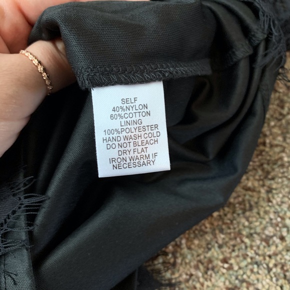 Long Sleeve Lace Romper - Picture 3 of 4